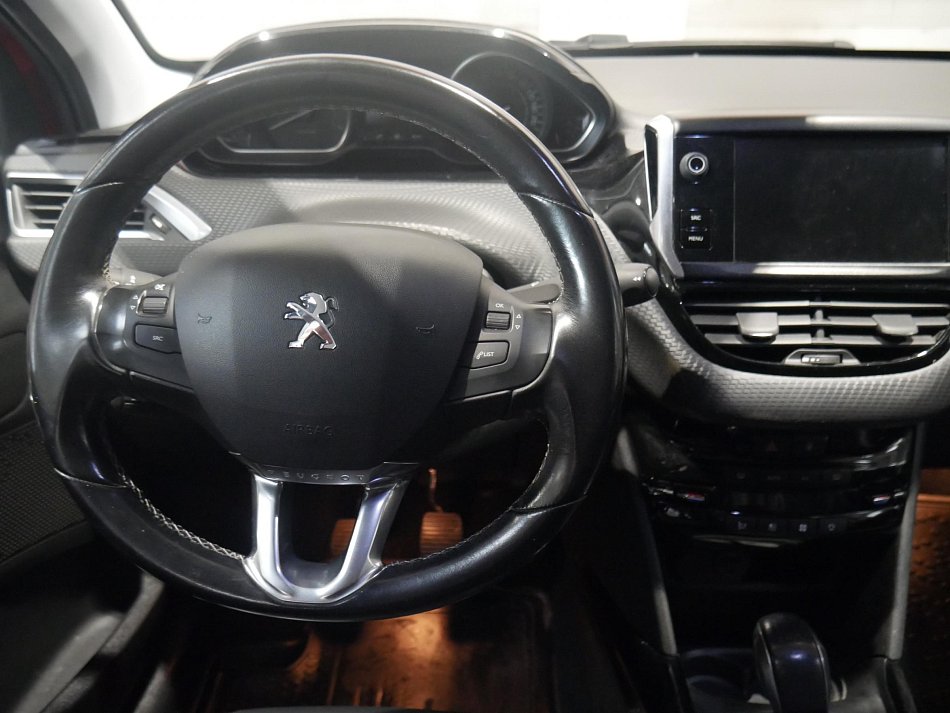 Peugeot 2008 1.2 PT Allure