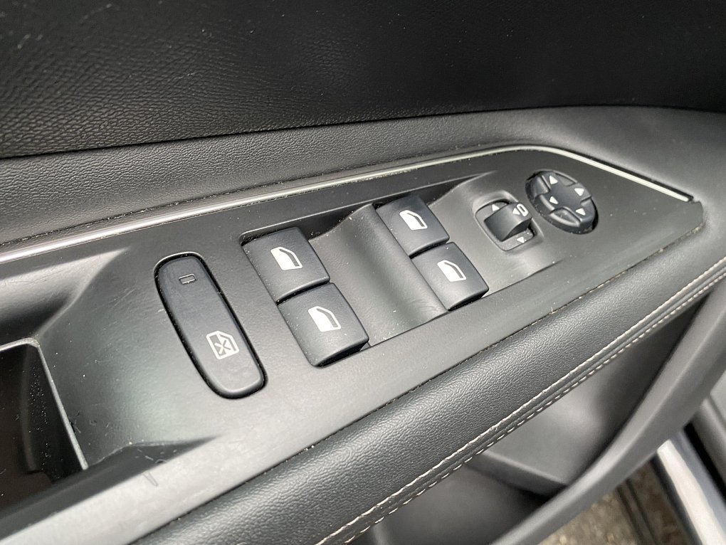 Peugeot 3008 1.5 HDi Allure