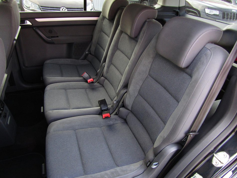 Volkswagen Touran 1.4 TSI 