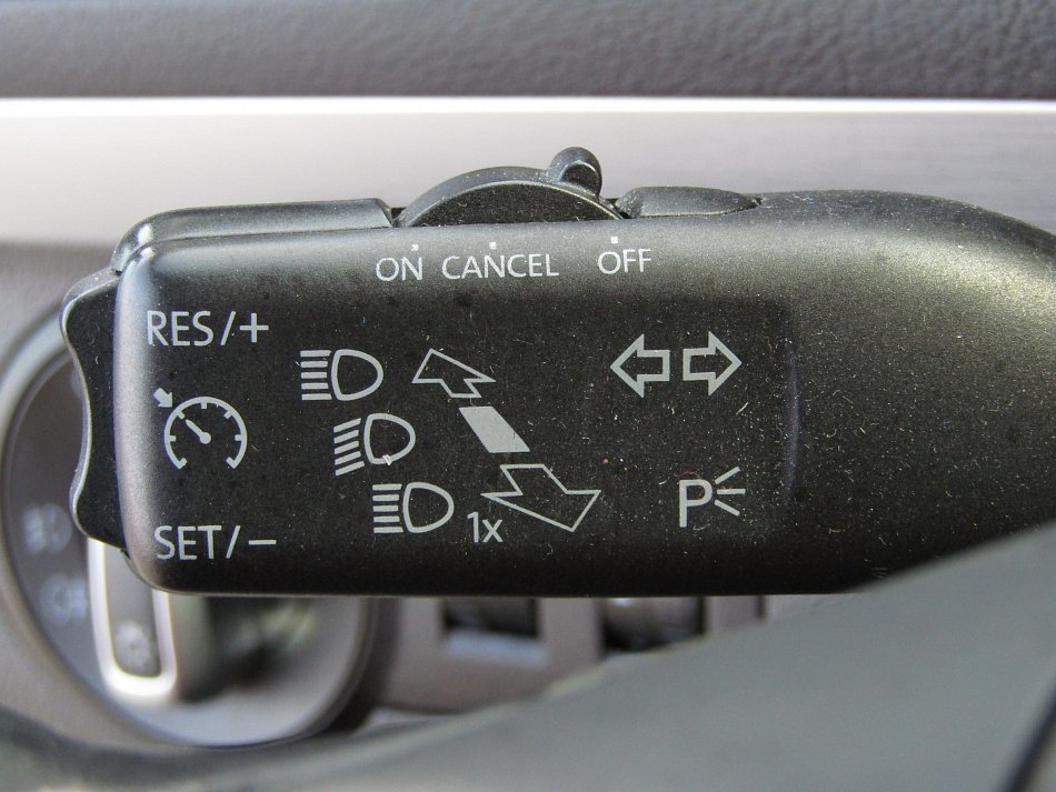 Volkswagen Touran 1.4 TSI 