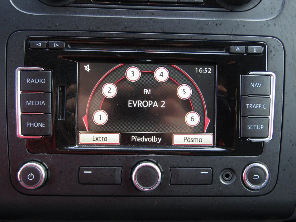 Volkswagen Touran 1.4 TSI 