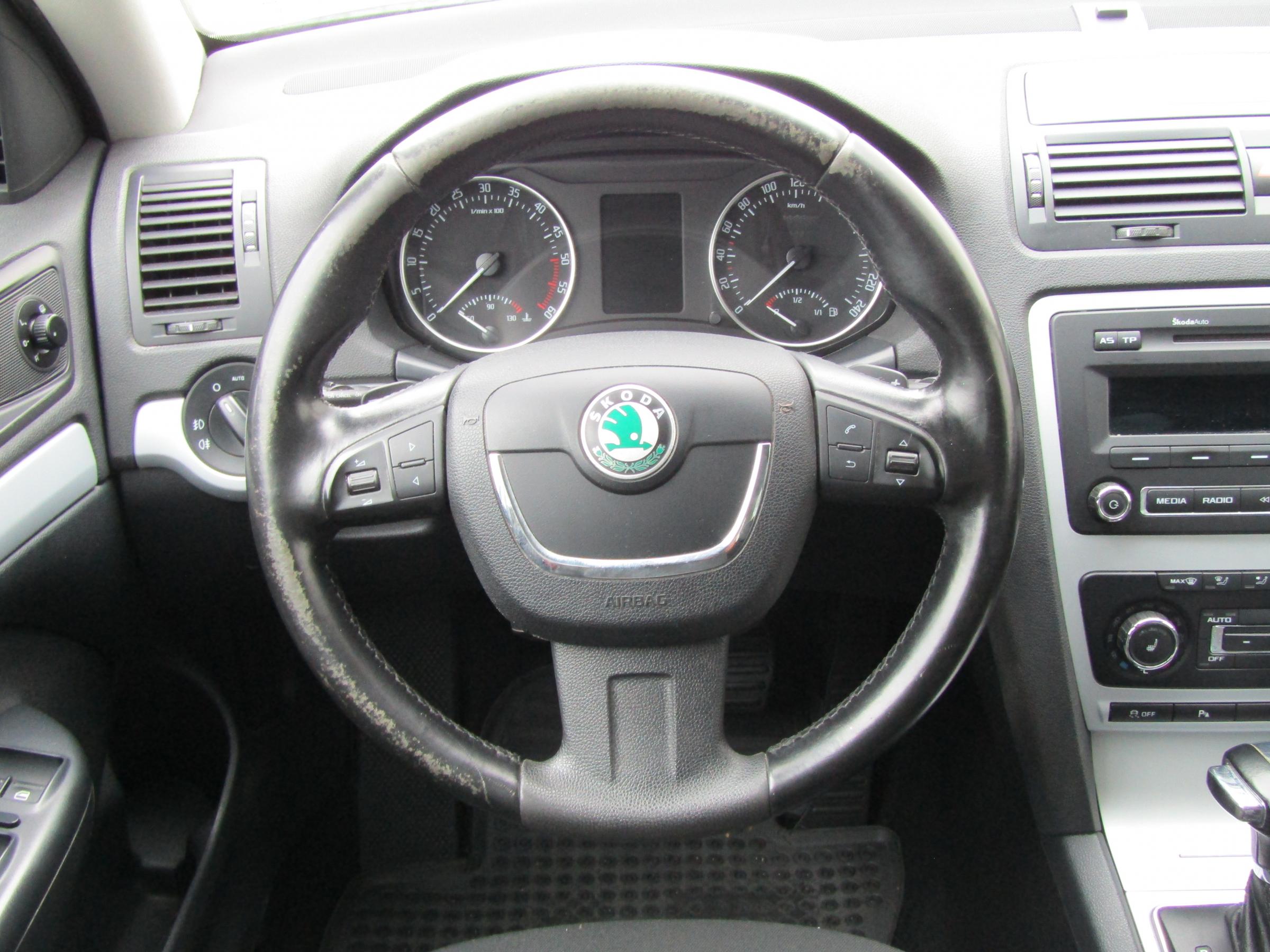 Škoda Octavia II, 2011 - pohled č. 13