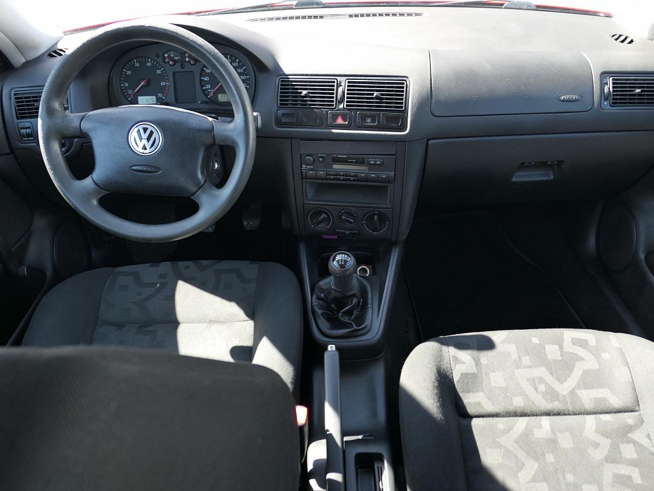 Volkswagen Golf 1.4i 