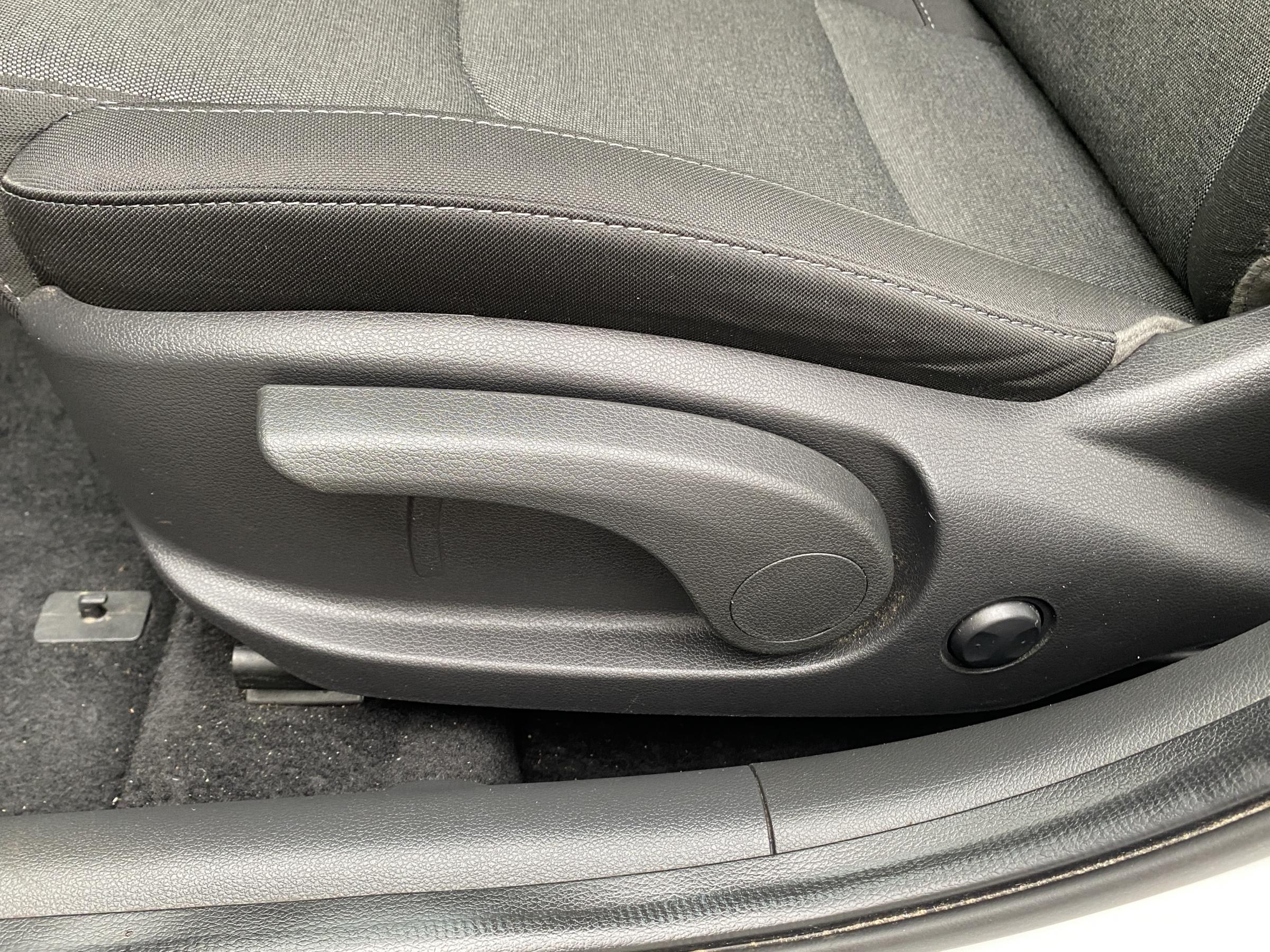 Hyundai i30, 2022 - pohled č. 16