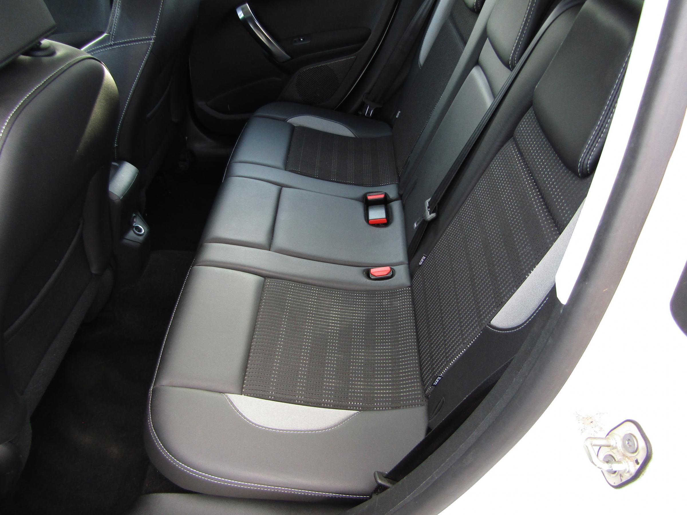 Peugeot 2008, 2013 - pohled č. 11