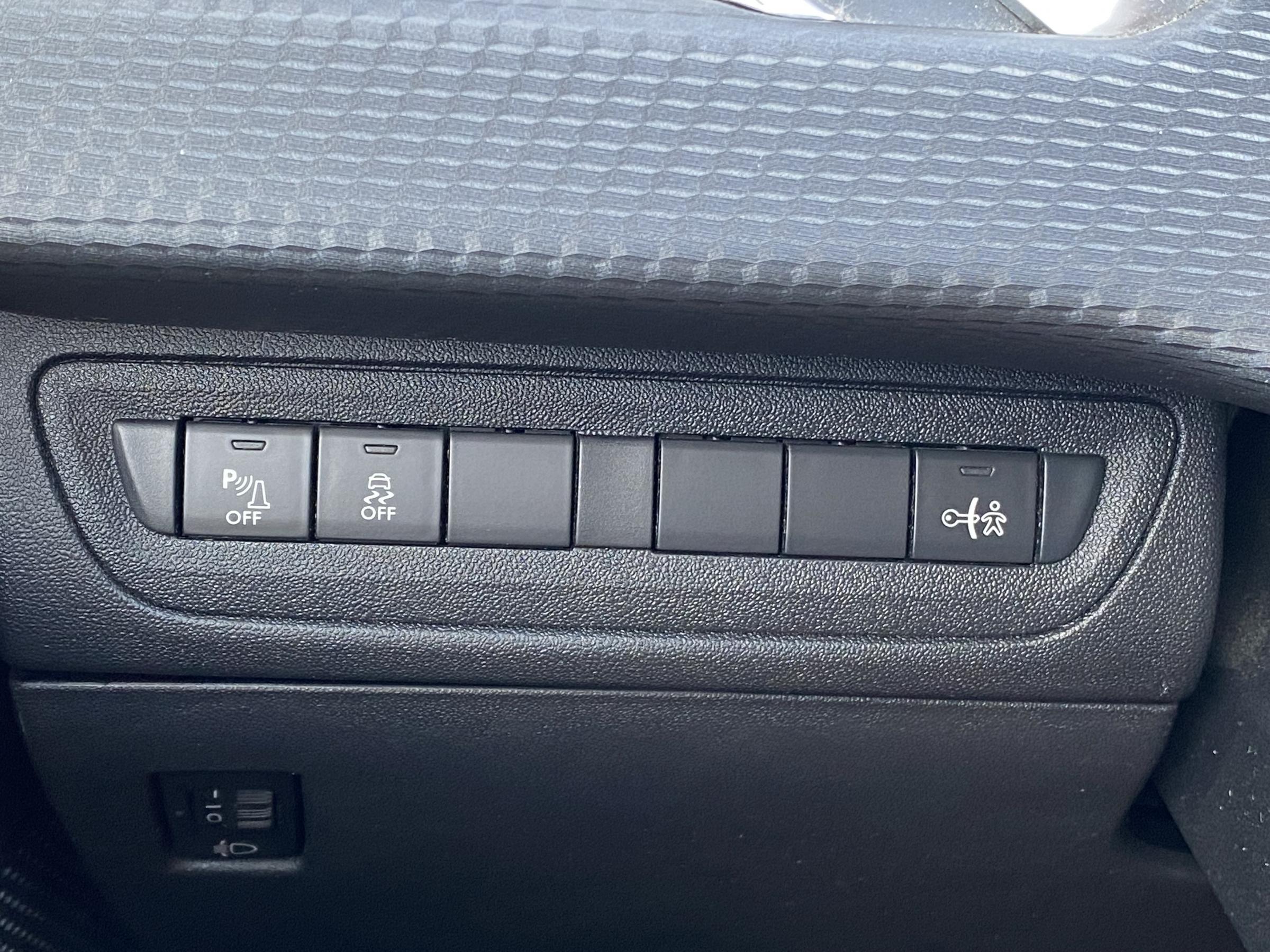 Peugeot 2008, 2013 - pohled č. 15