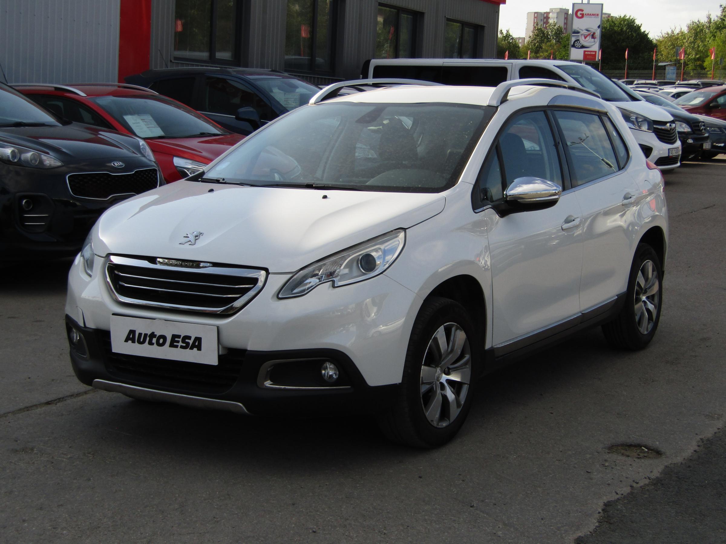 Peugeot 2008, 2013 - pohled č. 3