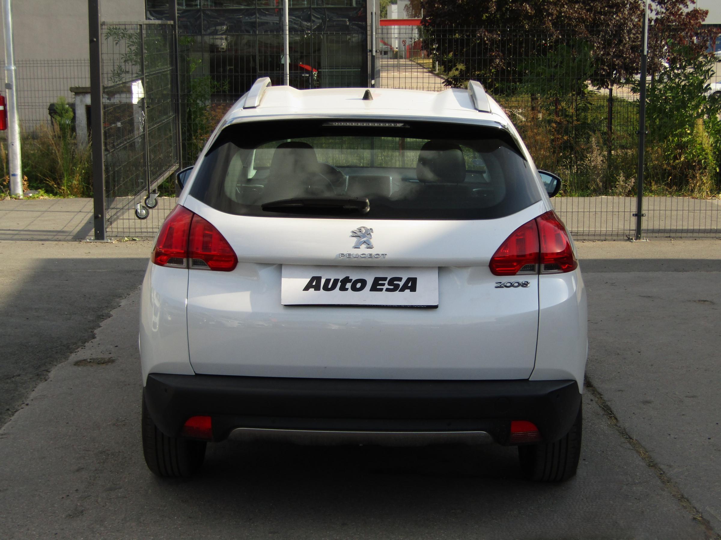 Peugeot 2008, 2013 - pohled č. 5