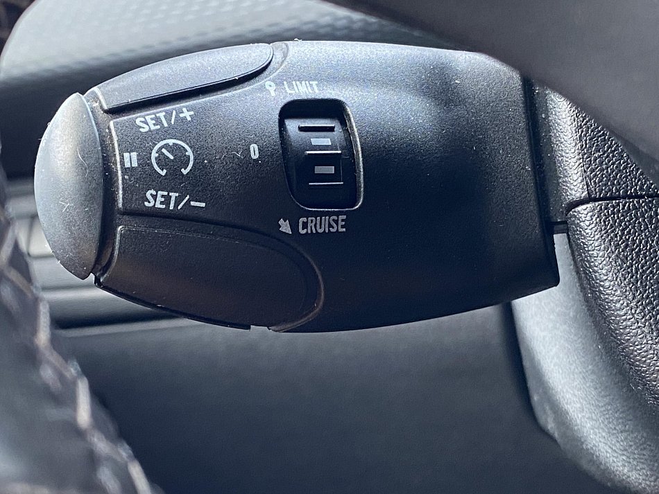 Peugeot 2008 1.6 VTi Allure