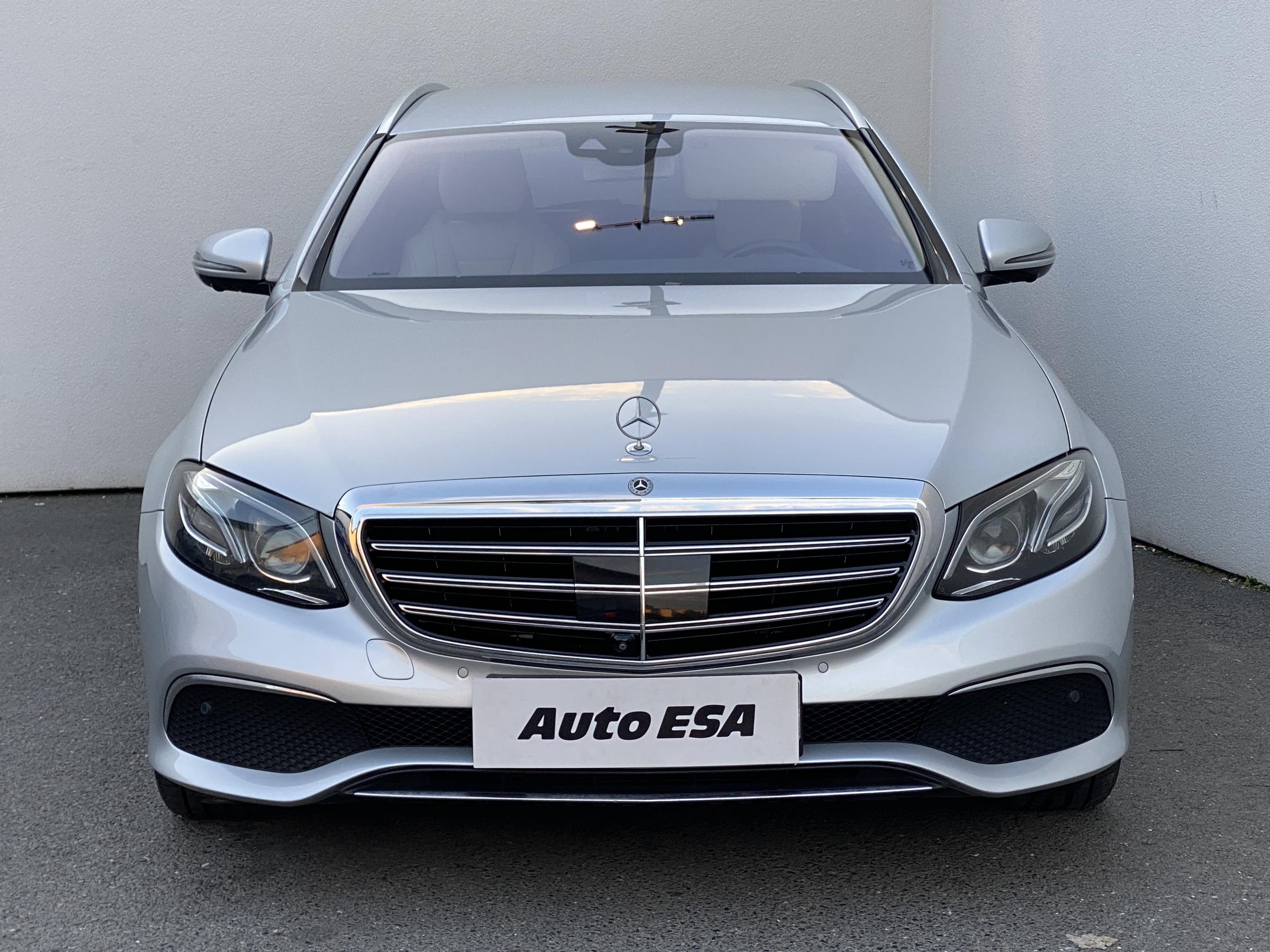 Mercedes-Benz Třída E, 2017 - pohled č. 17