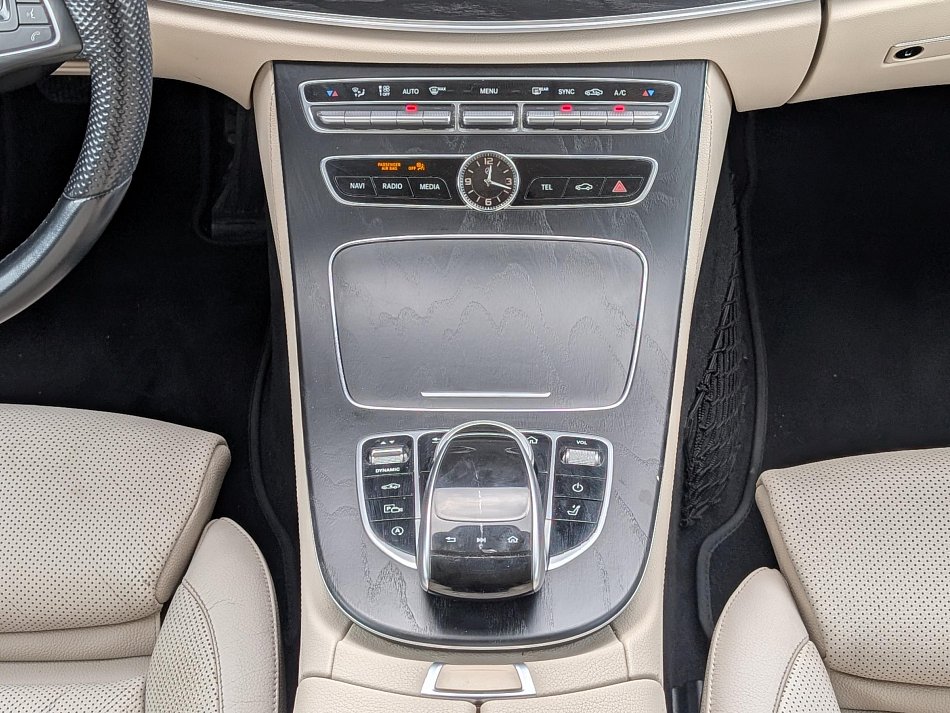 Mercedes-Benz Třída E 2.0CDi  E220 4M