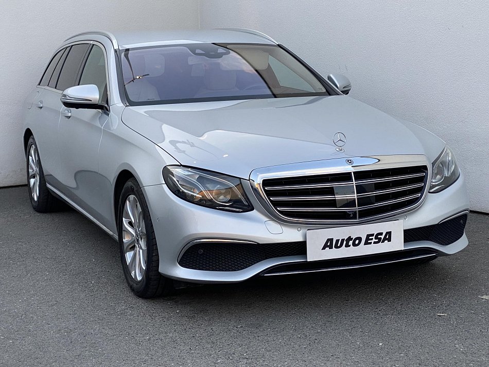 Mercedes-Benz Třída E 2.0CDi  E220 4M