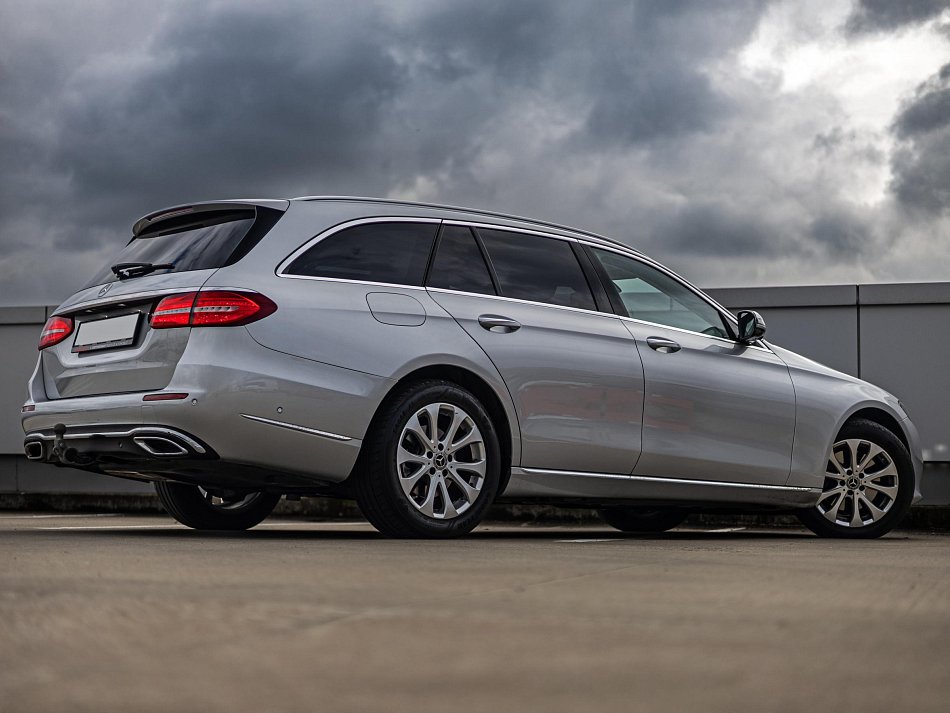 Mercedes-Benz Třída E 2.0CDi  E220 4M
