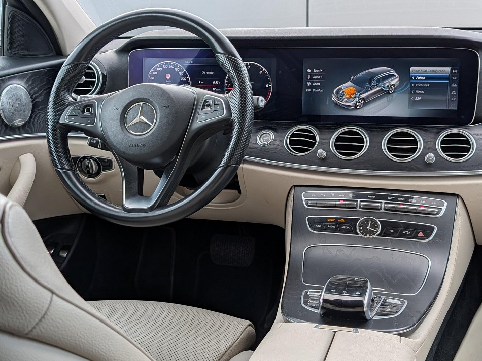 Mercedes-Benz Třída E 2.0CDi  E220 4M