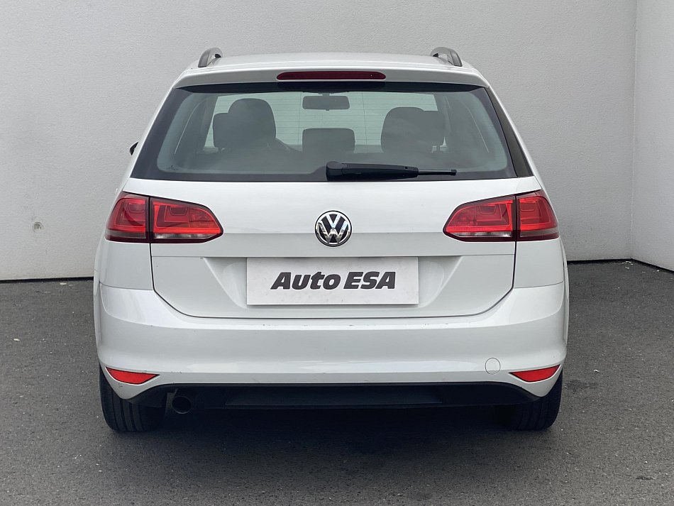 Volkswagen Golf 1.6 TDi 