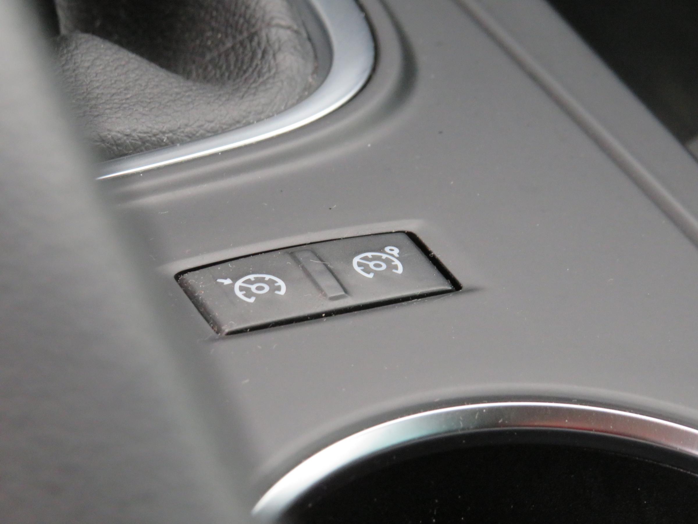 Renault Mégane, 2017 - pohled č. 14