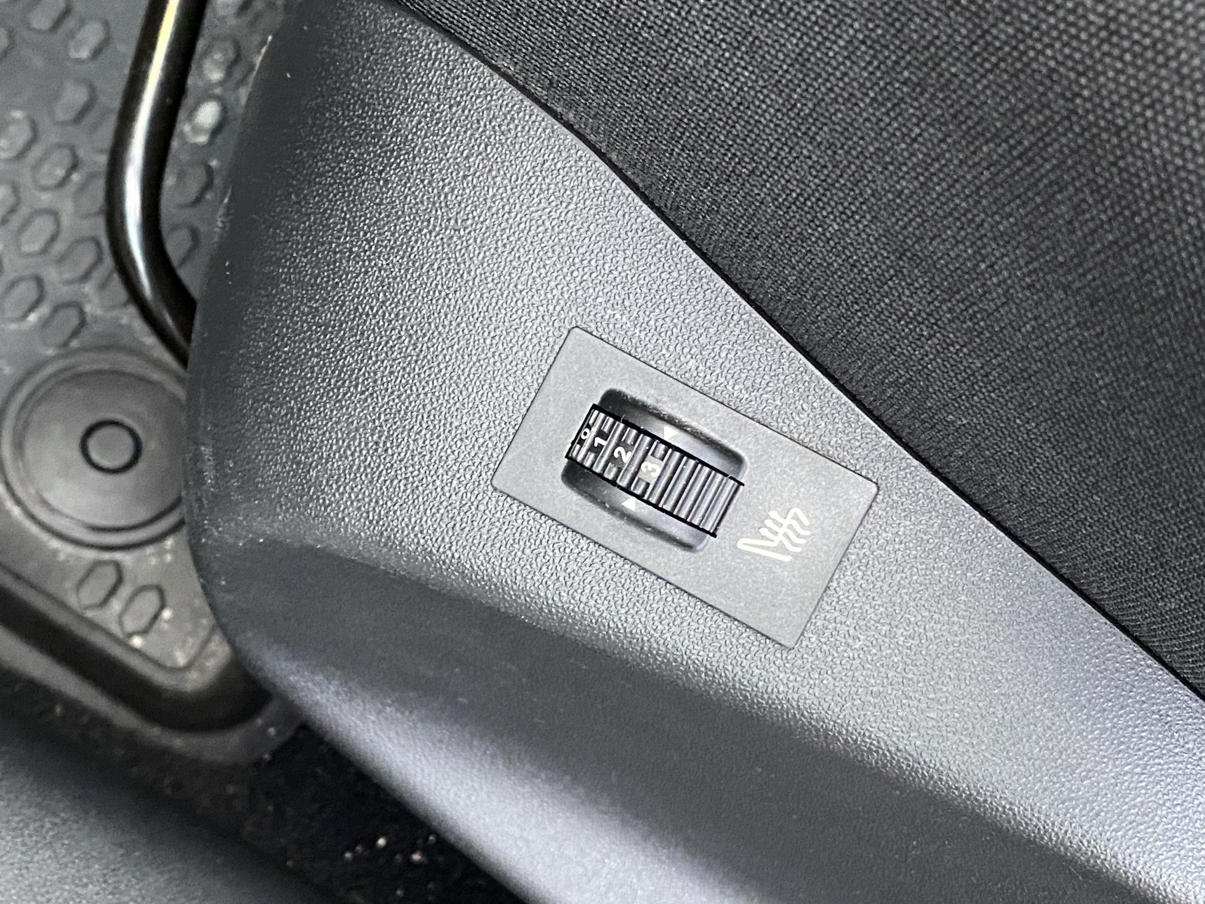 Peugeot 2008, 2019 - pohled č. 12