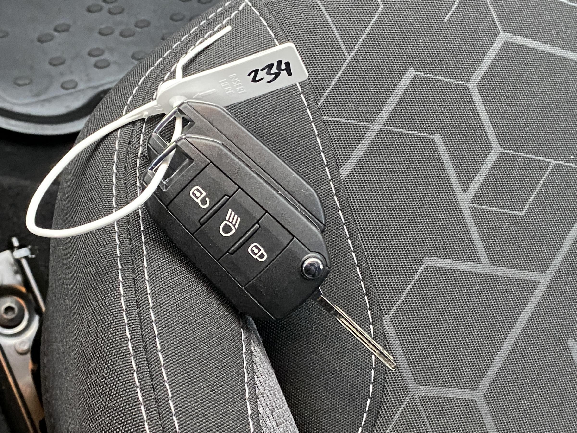 Peugeot 2008, 2019 - pohled č. 19