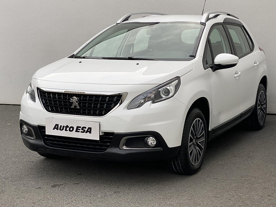Peugeot 2008 1.2i Active