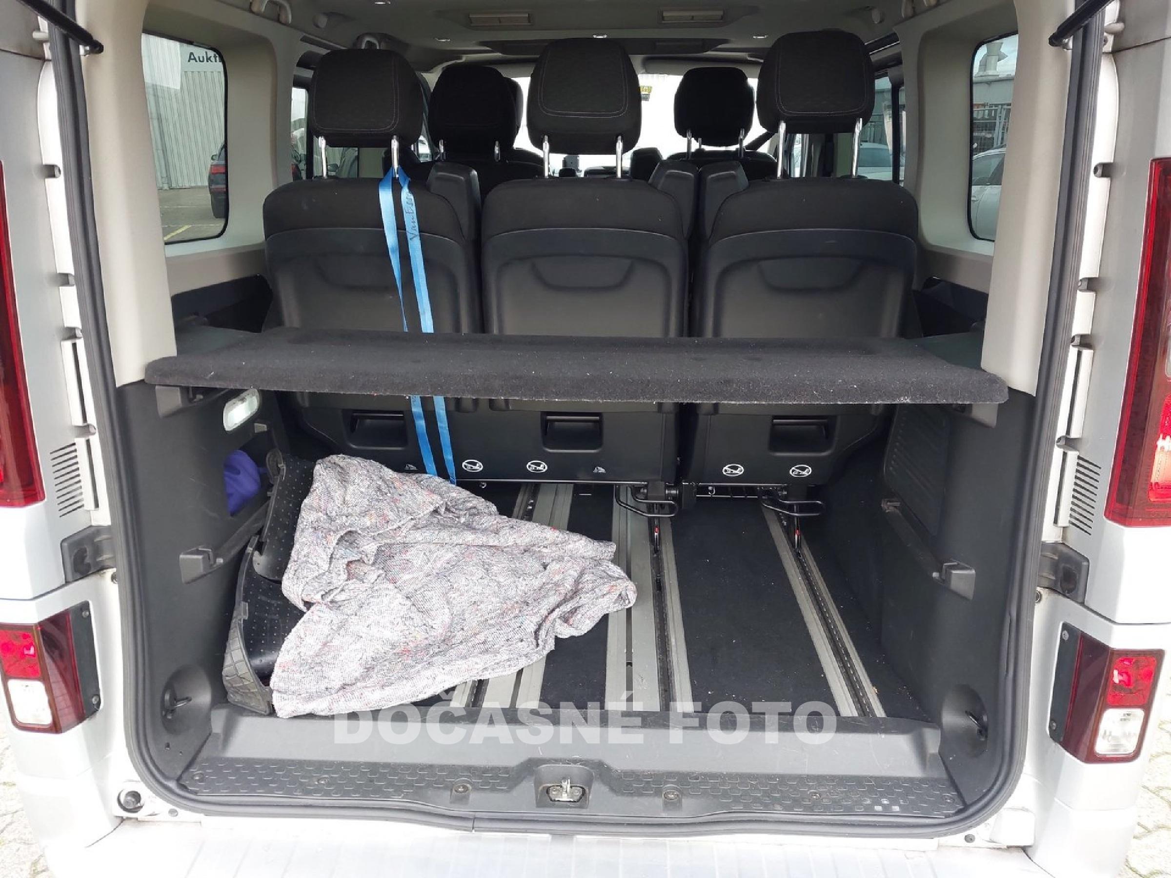 Opel Vivaro, 2019 - pohled č. 14