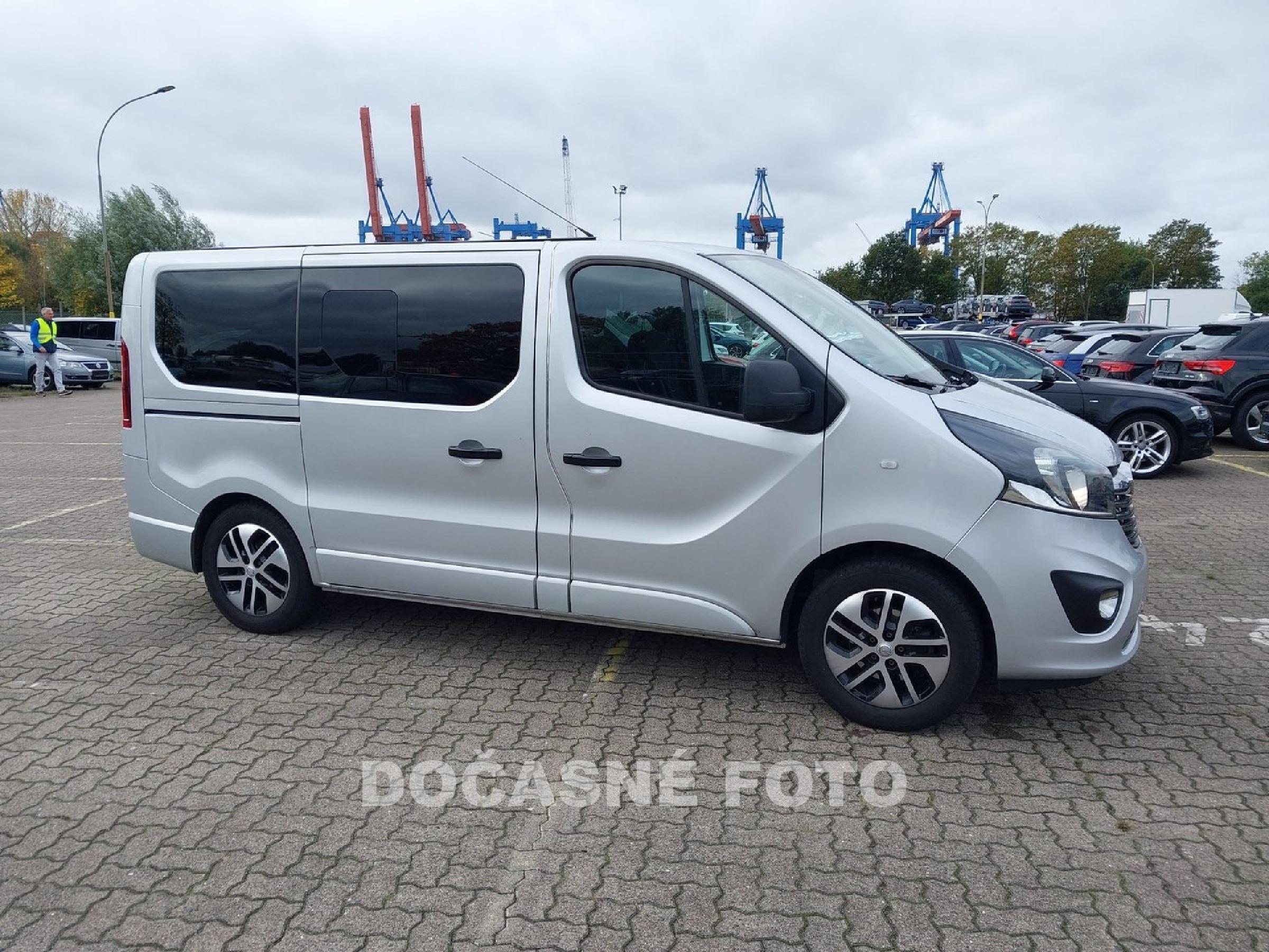 Opel Vivaro, 2019 - pohled č. 5