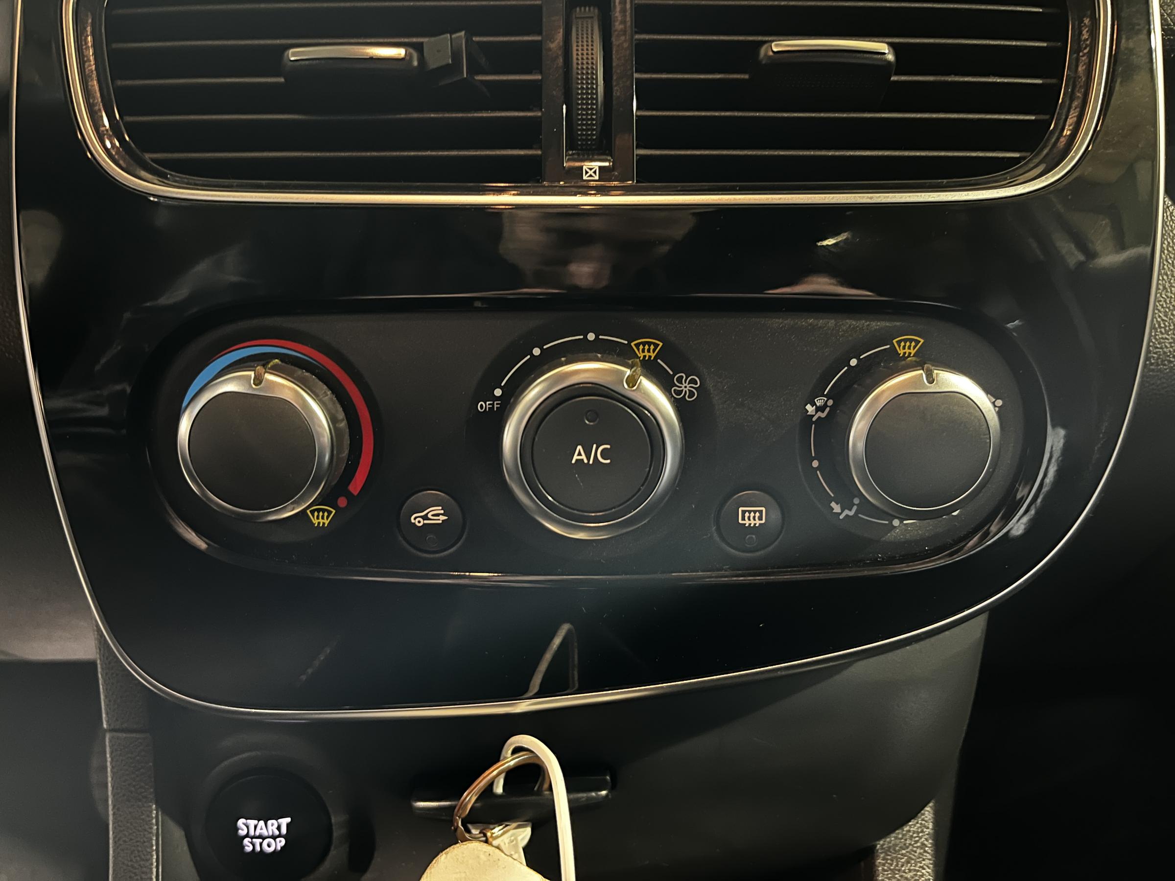 Renault Clio, 2020 - pohled č. 14