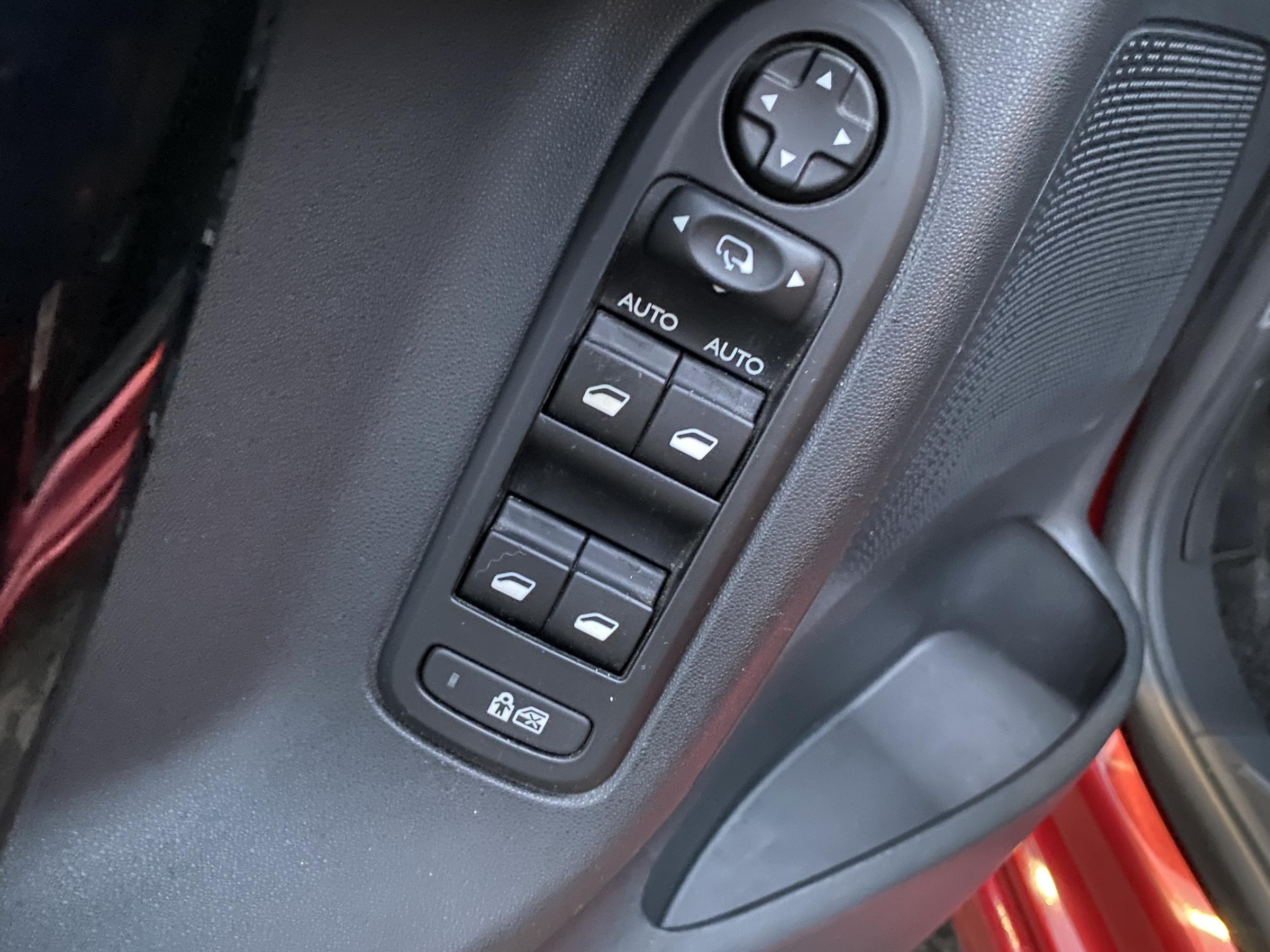 Citroën C3, 2012 - pohled č. 13