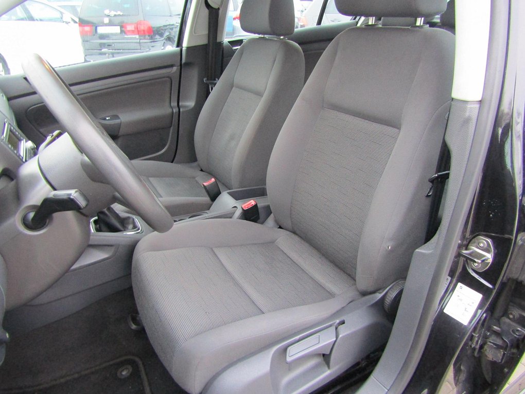 Volkswagen Golf 1.4i 