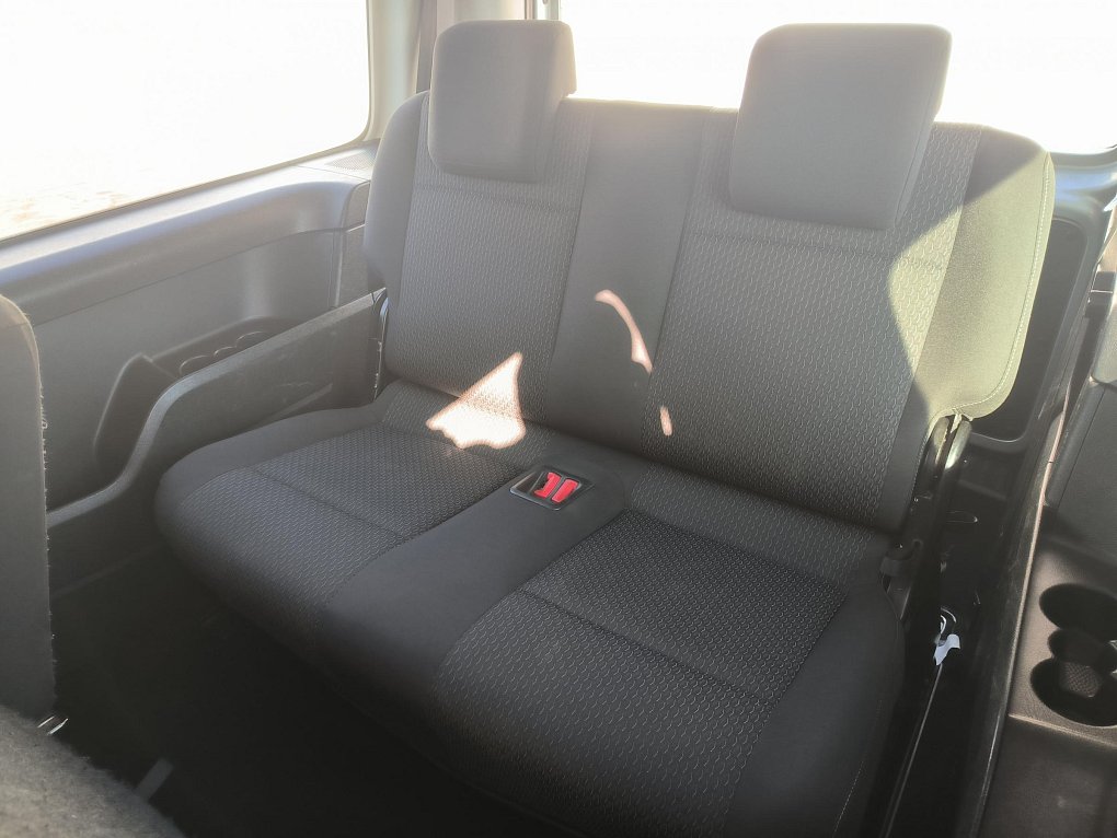 Volkswagen Caddy 2.0TDi Trendline MAXi 7míst