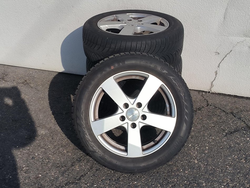 Volkswagen Caddy 2.0TDi Trendline MAXi 7míst