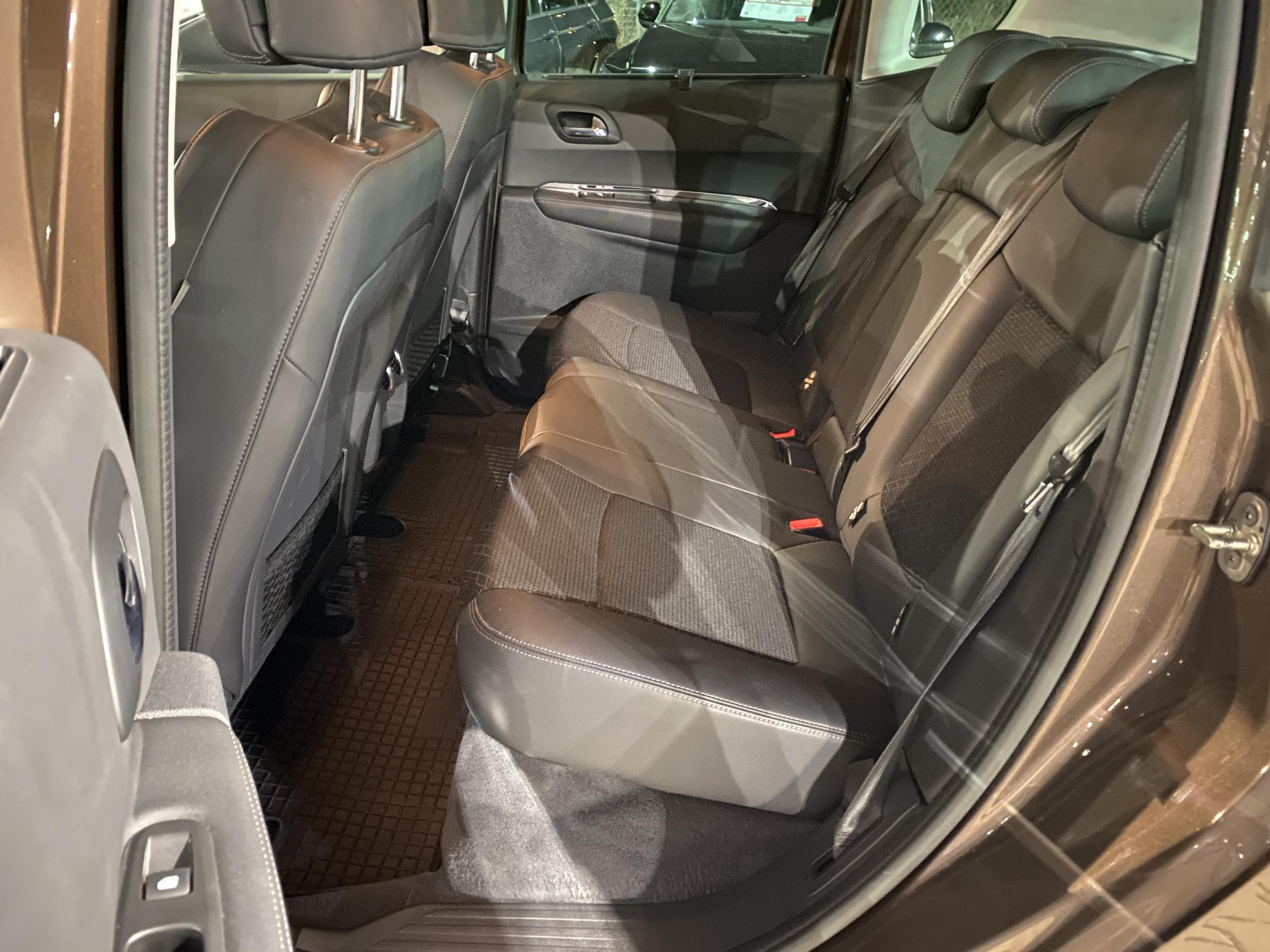 Peugeot 3008, 2014 - pohled č. 10