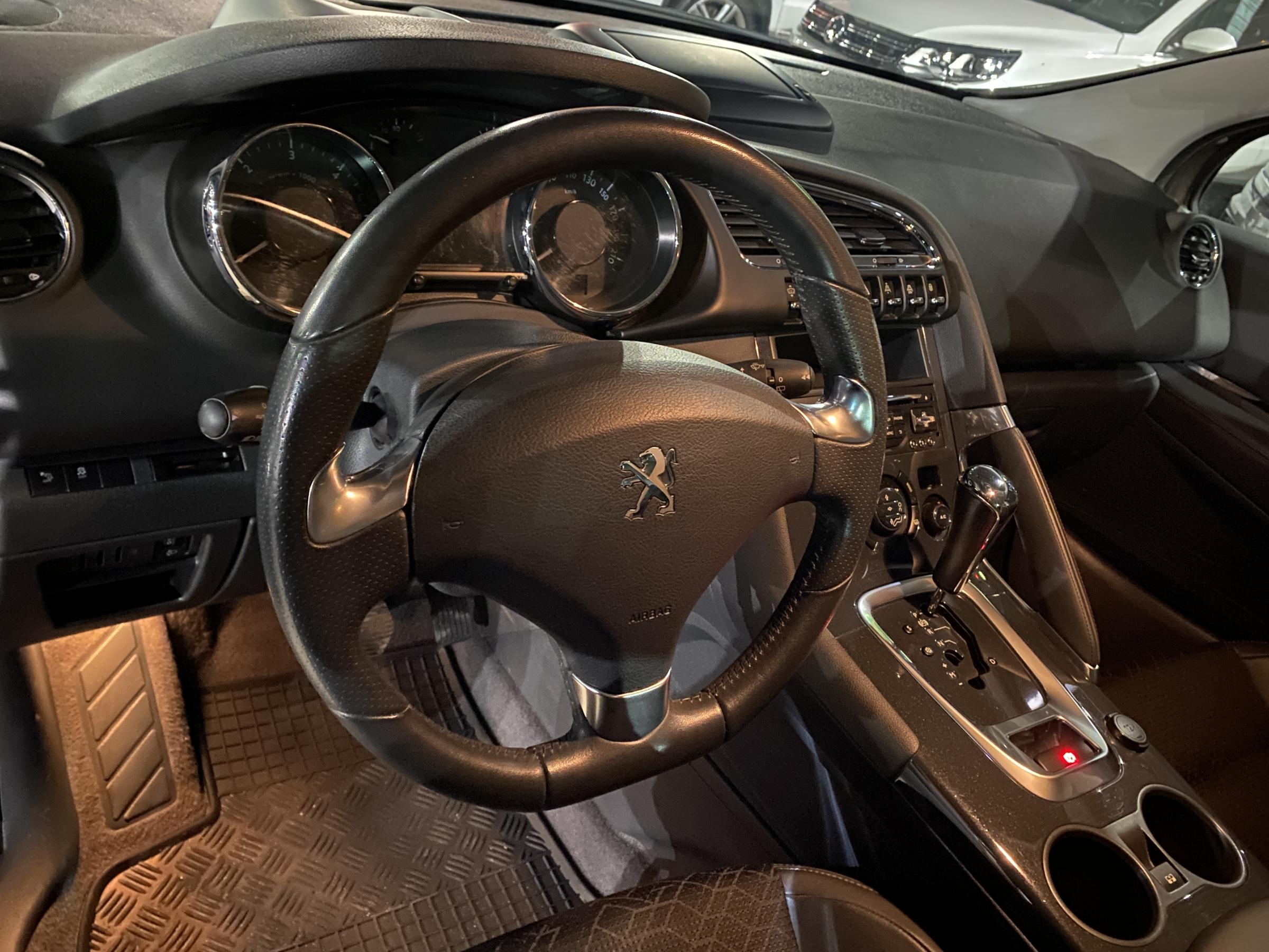 Peugeot 3008, 2014 - pohled č. 12