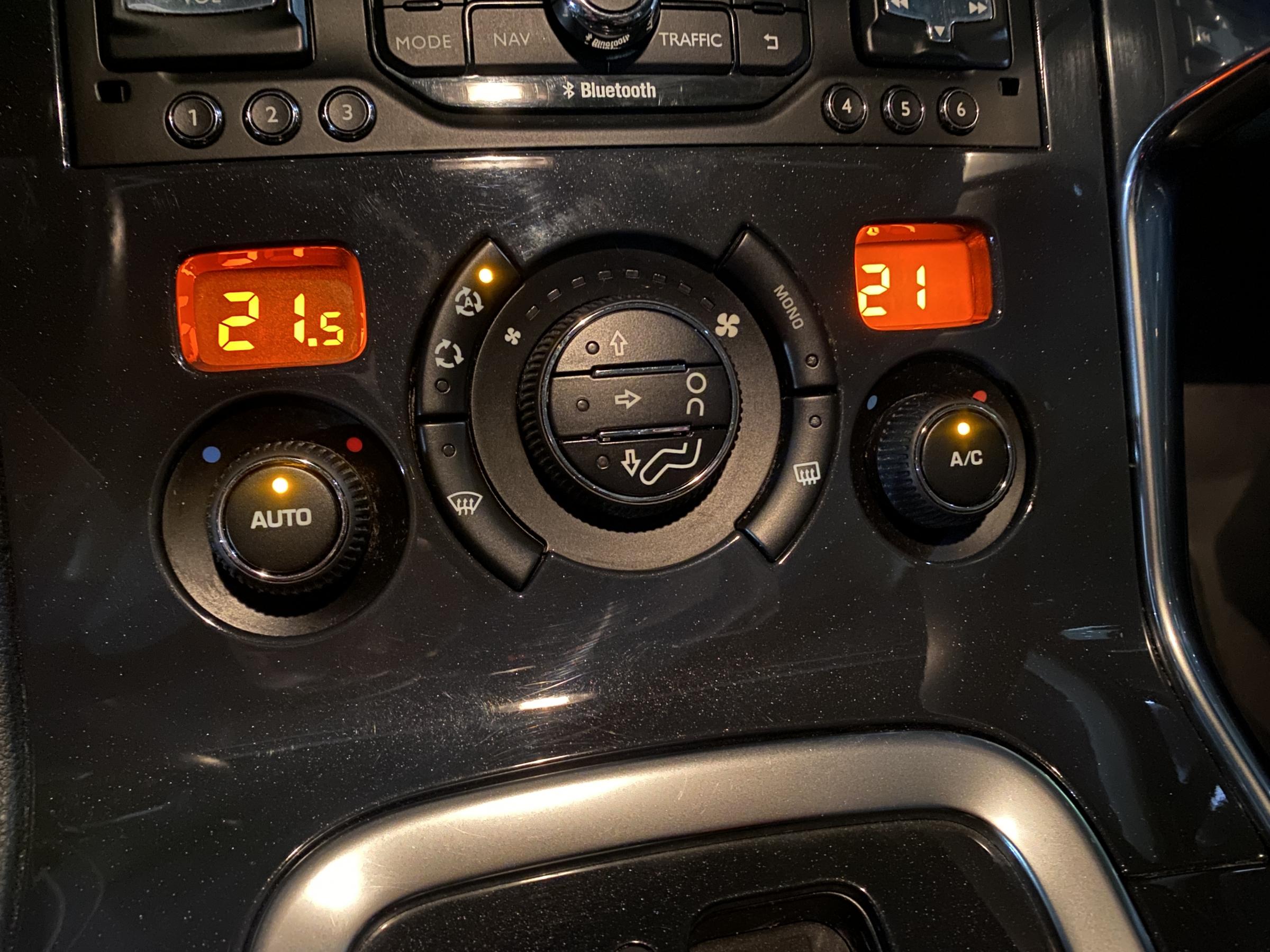 Peugeot 3008, 2014 - pohled č. 15