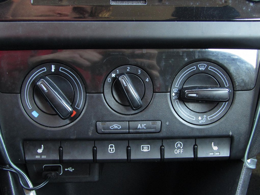 Škoda Rapid 1.0TSi Monte Carlo