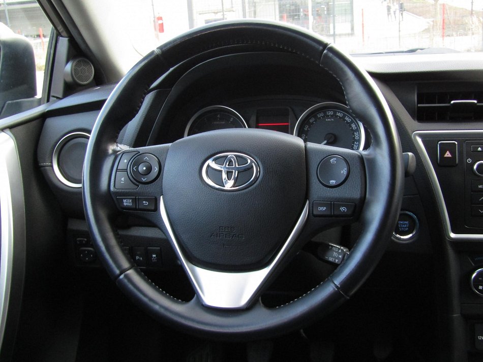 Toyota Auris 1.6i 