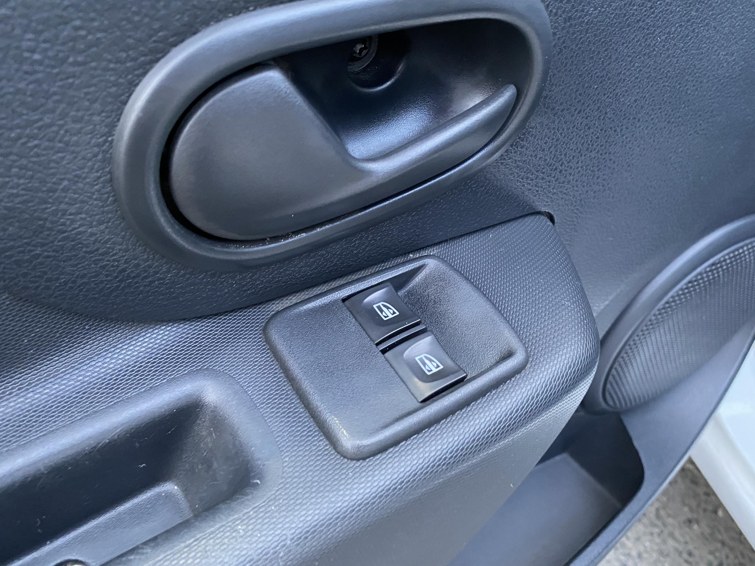 Dacia Sandero, 2017 - pohled č. 13