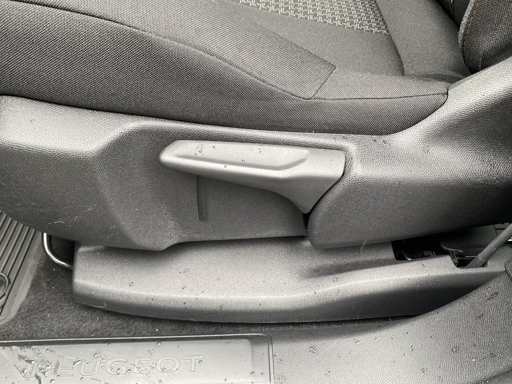 Peugeot 5008 1.2 PT Active