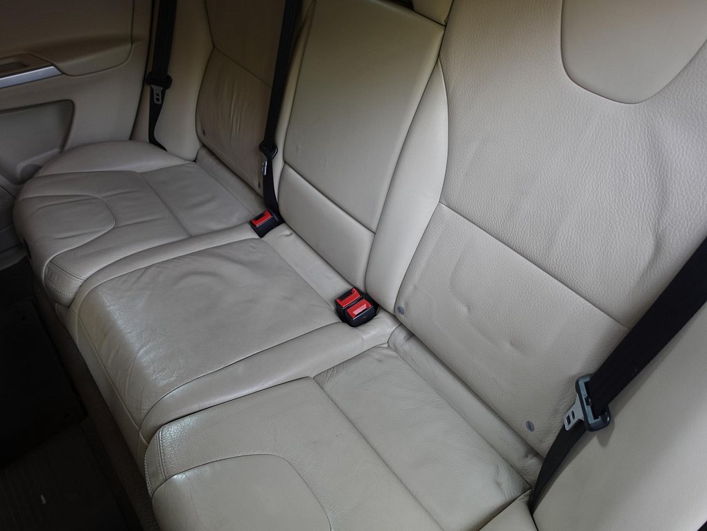 Volvo XC60 2.4D  4x4