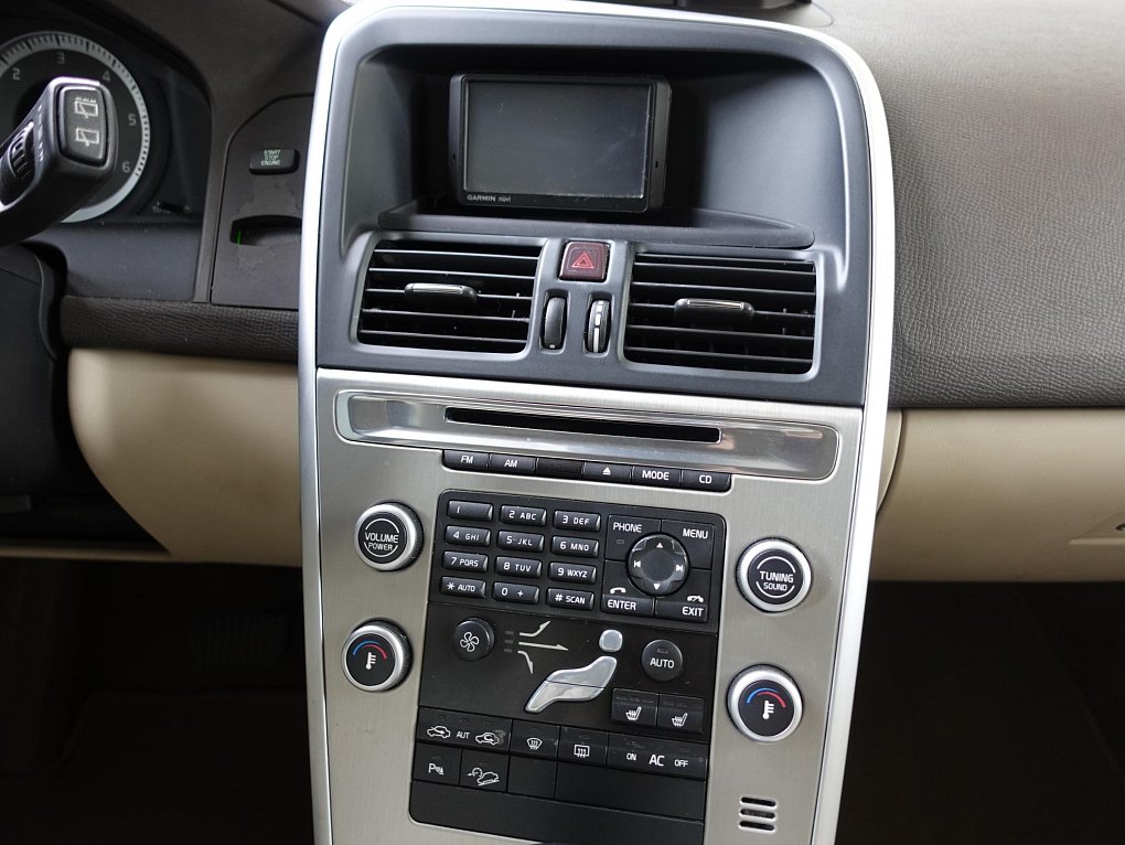 Volvo XC60 2.4D  4x4