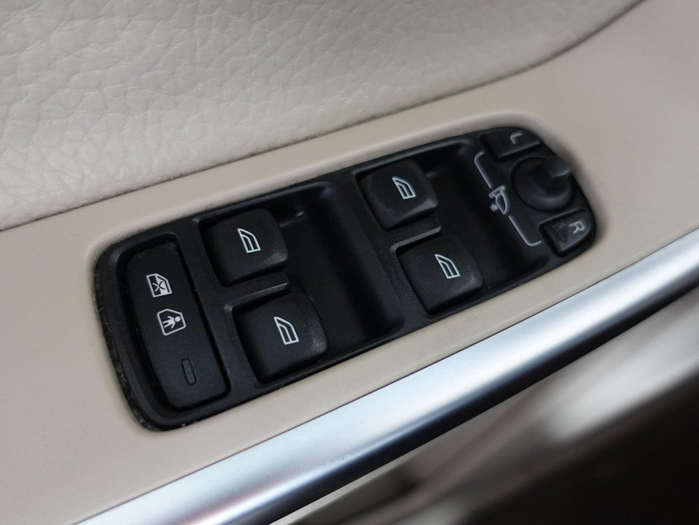 Volvo XC60 2.4D  4x4