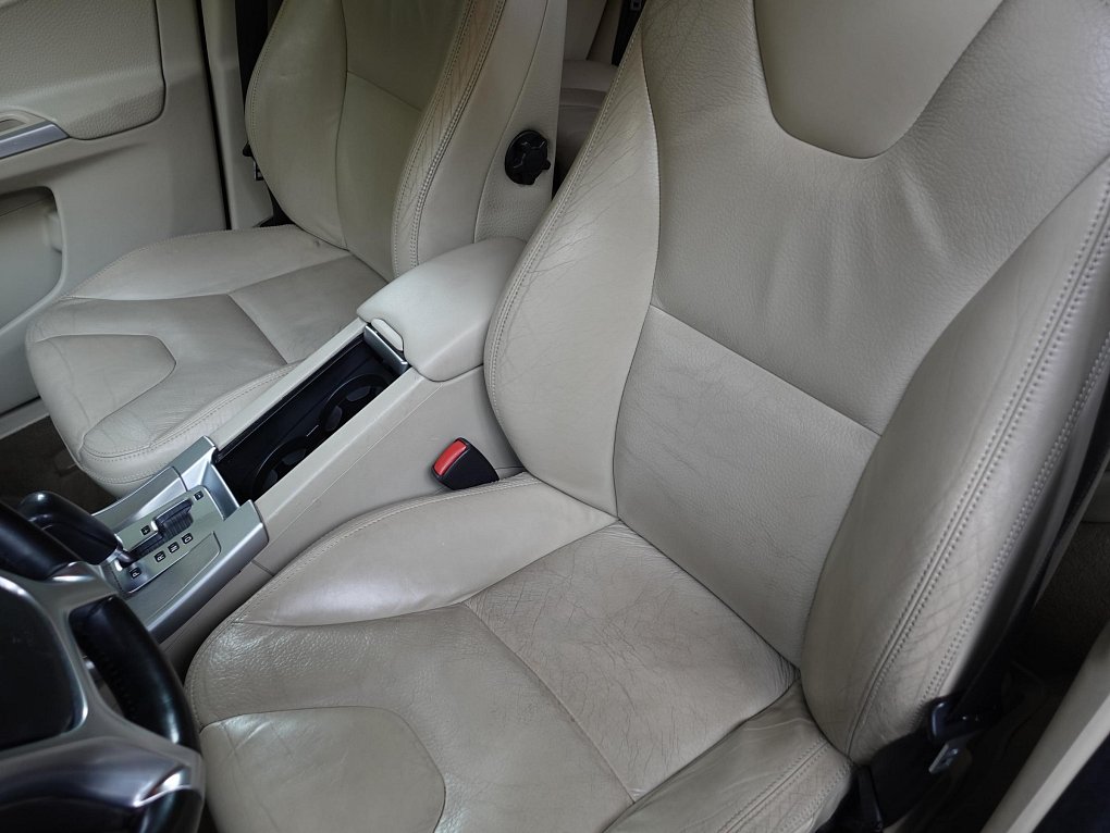 Volvo XC60 2.4D  4x4