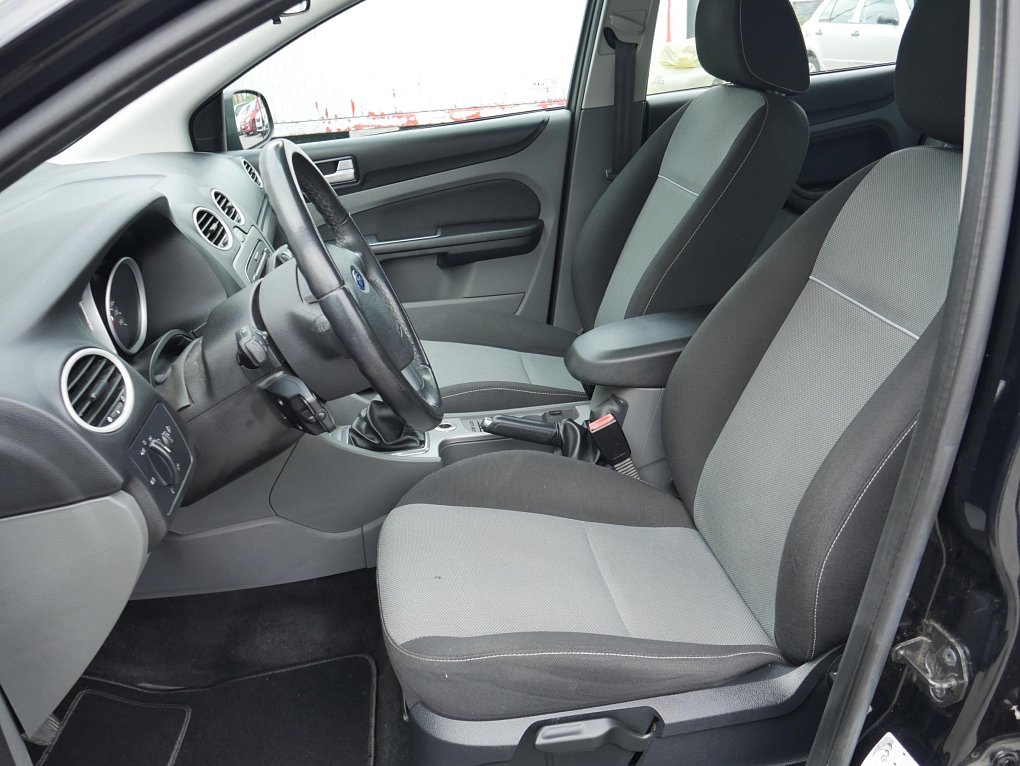 Ford Focus 1.6i 