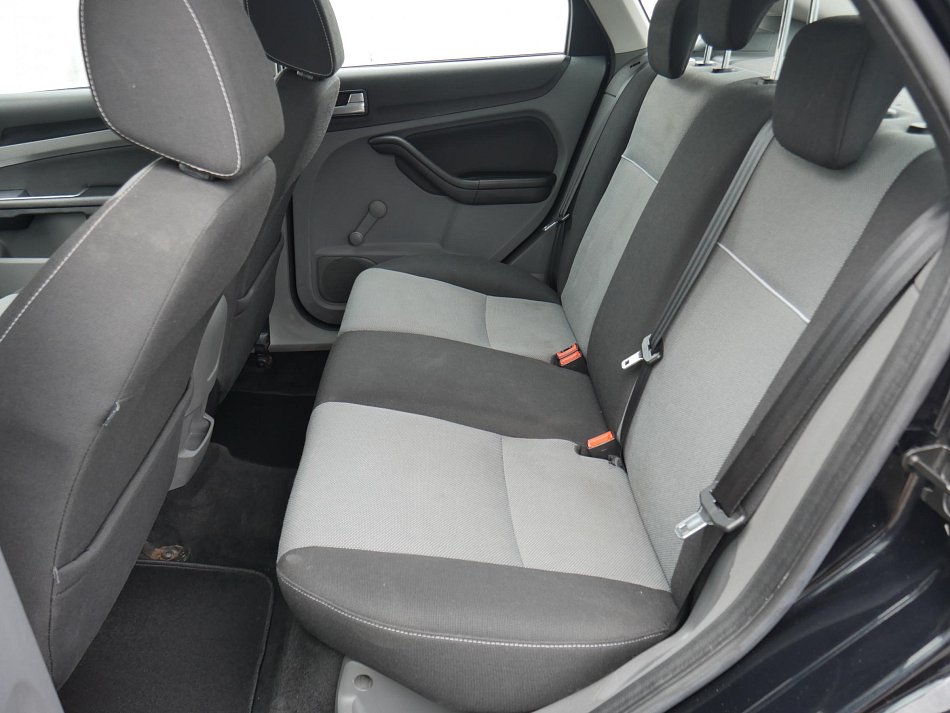 Ford Focus 1.6i 
