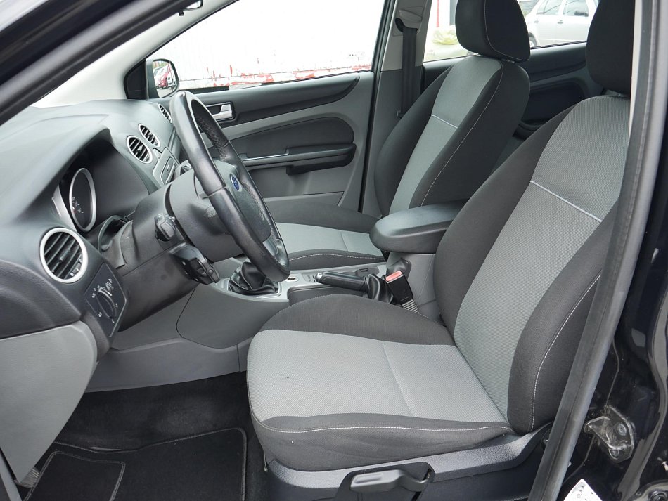 Ford Focus 1.6i 