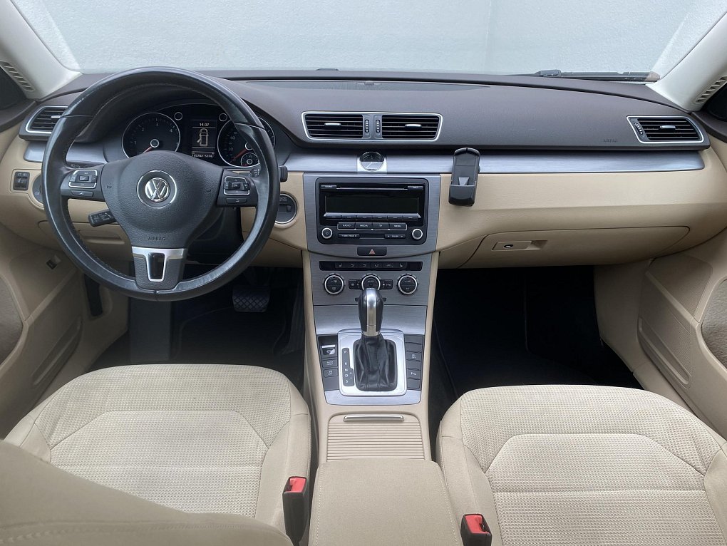 Volkswagen Passat 2.0 TDi 