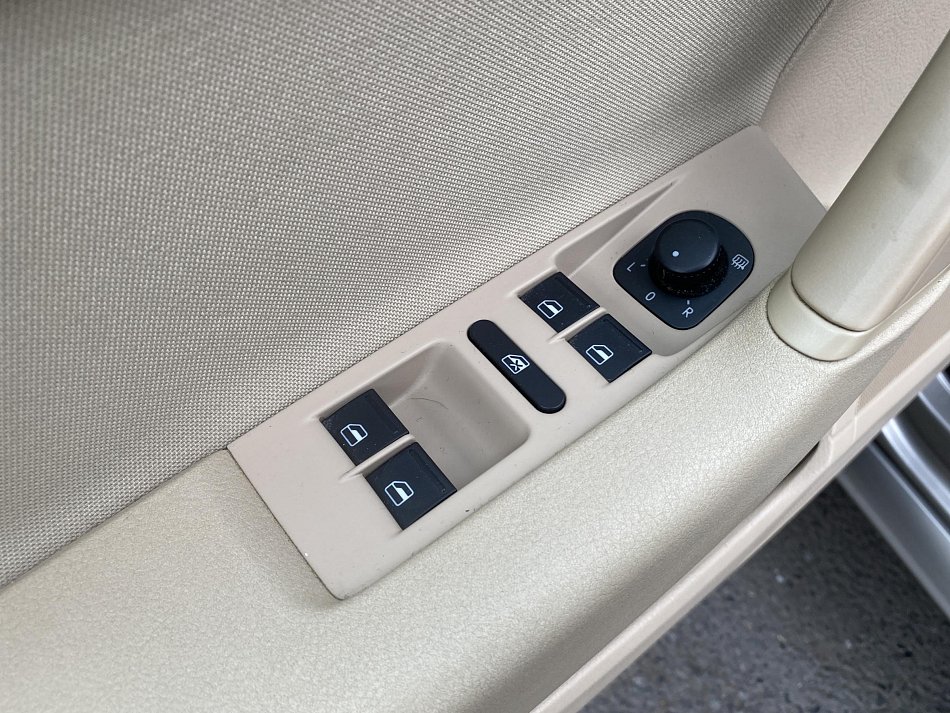 Volkswagen Passat 2.0 TDi 
