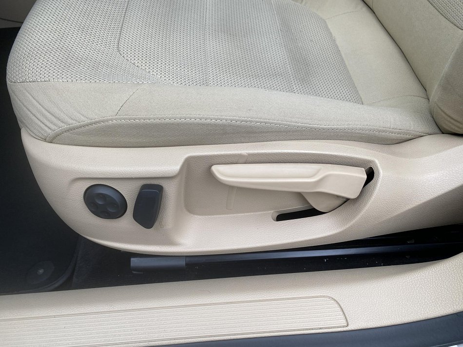 Volkswagen Passat 2.0 TDi 