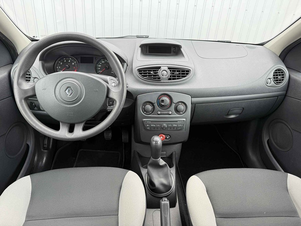 Renault Clio 1.2 i 