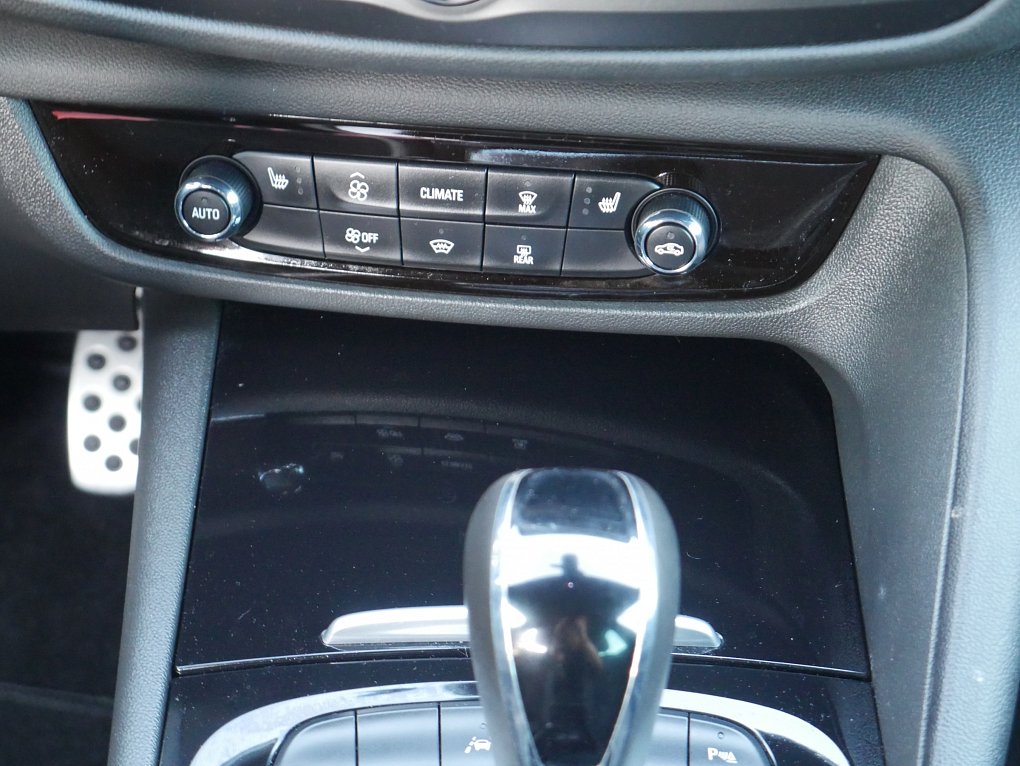 Opel Insignia 2.0 CDTI 