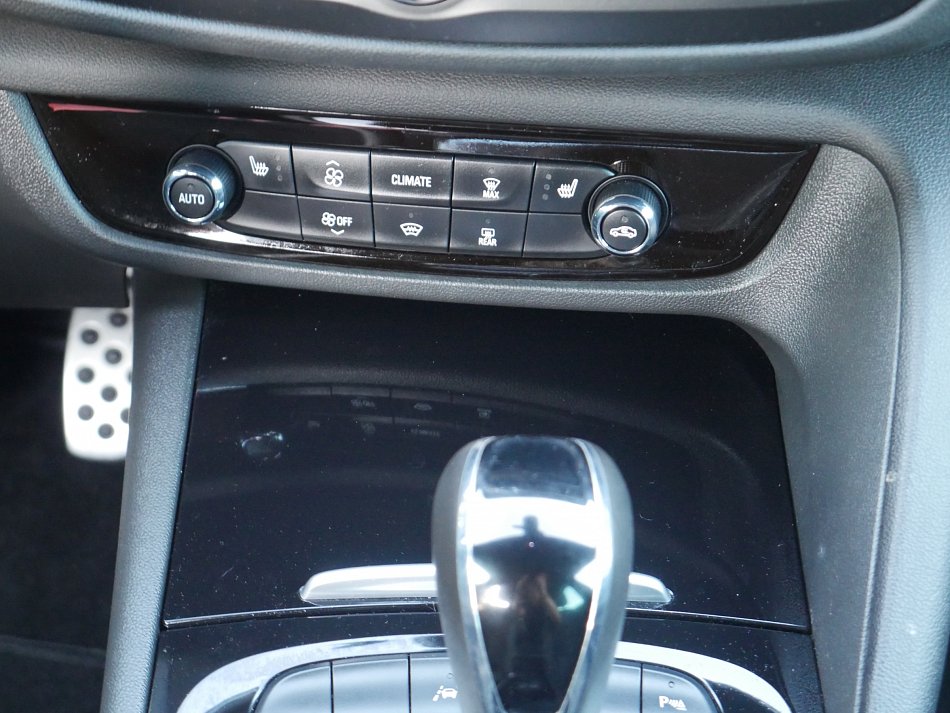 Opel Insignia 2.0 CDTI 
